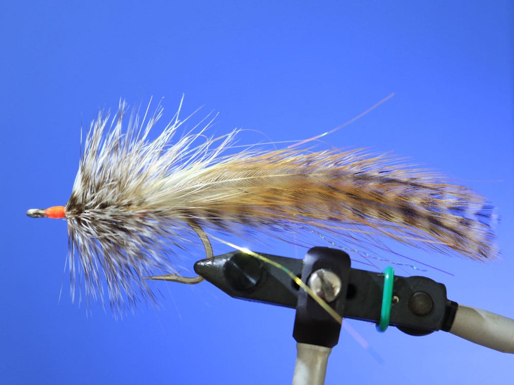 Deadly Dazzle Baitfish  Saltwater flies, Fly fishing, Walleye fishing