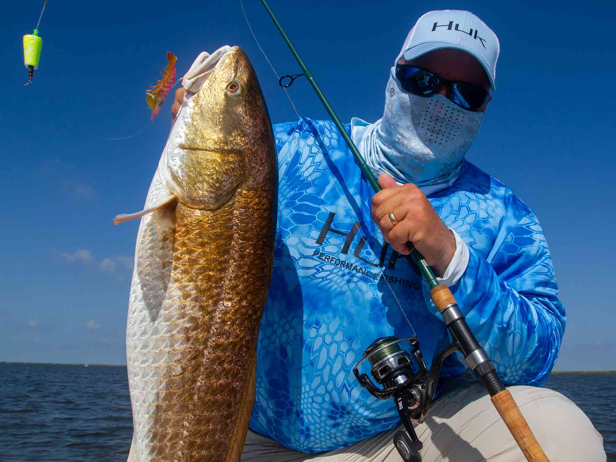 How to Rig and Fish Popping Corks - Saltwater Fishing News