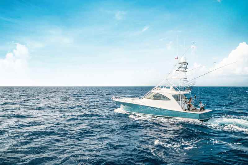 SWS0520-USE-FOR-BIMINI Fishing offshore Bimini