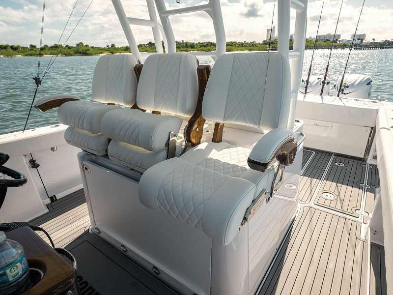 Helm seating on the Everglades 375CC