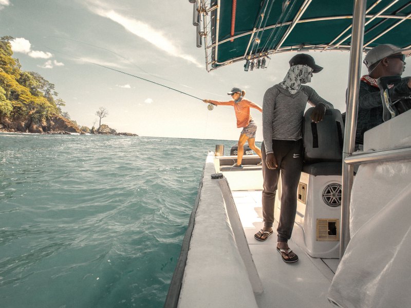SWS724-Columbia-Choco-2 Fly fishing for roosterfish