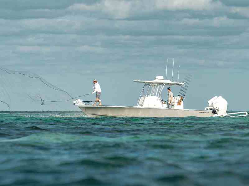SWS1025-Valhalla-28-1 Valhalla V-28 out fishing